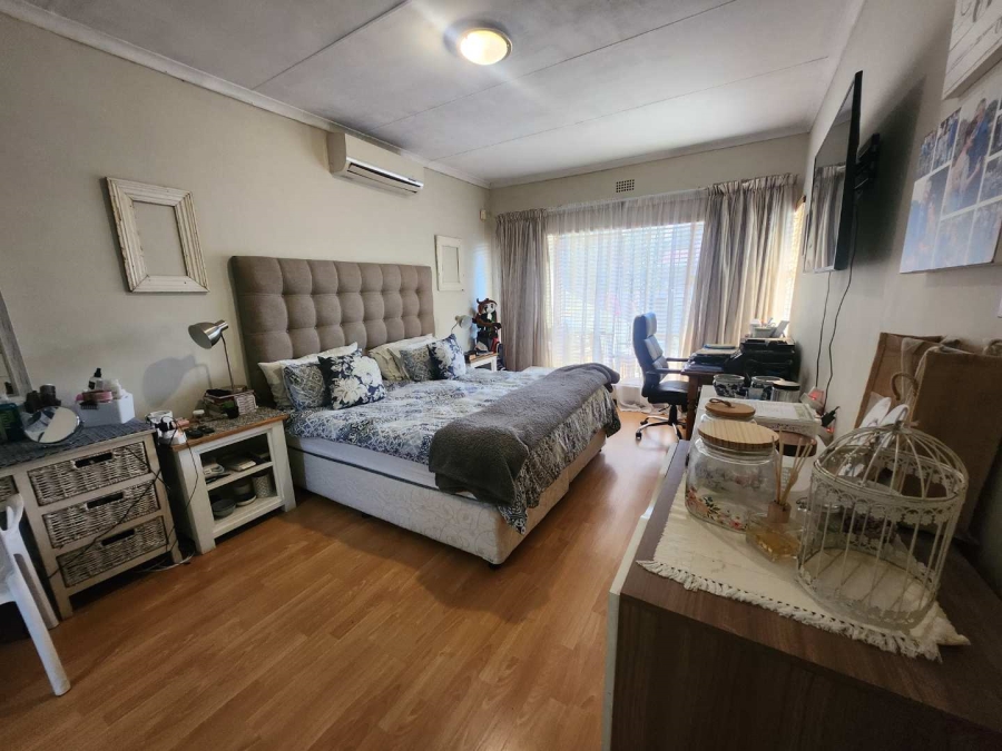 4 Bedroom Property for Sale in Randhart Gauteng