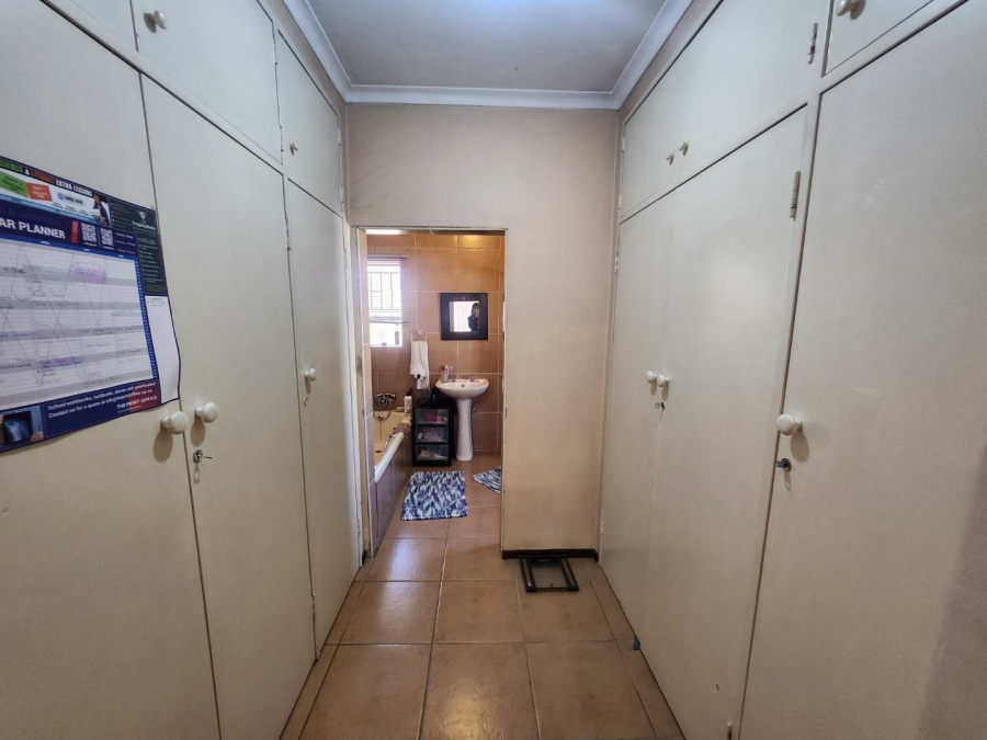 4 Bedroom Property for Sale in Randhart Gauteng