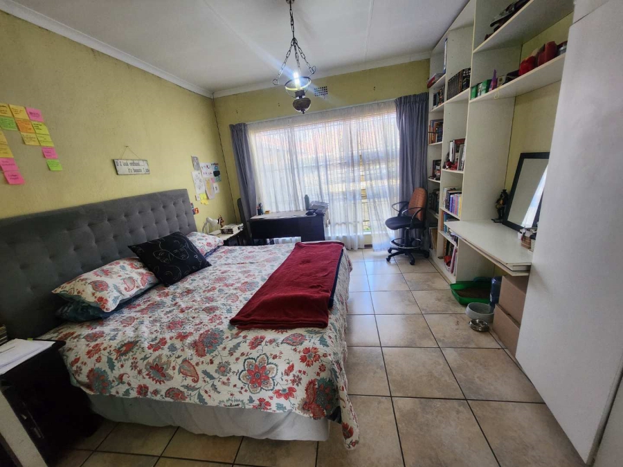 4 Bedroom Property for Sale in Randhart Gauteng