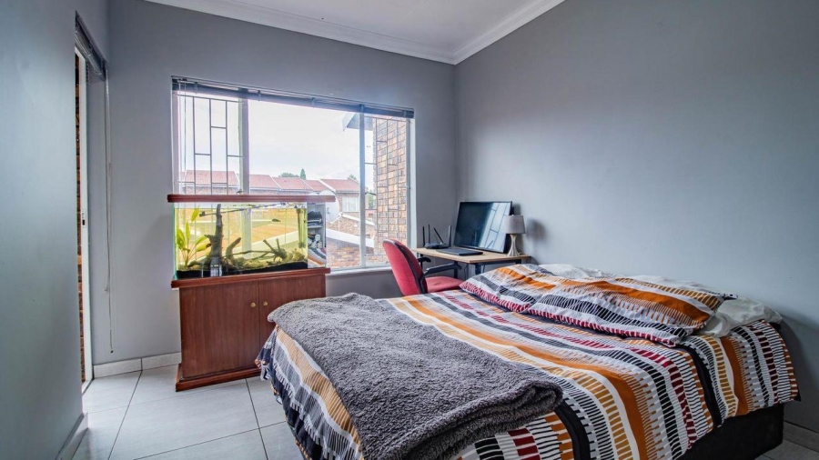 3 Bedroom Property for Sale in Brackenhurst Gauteng