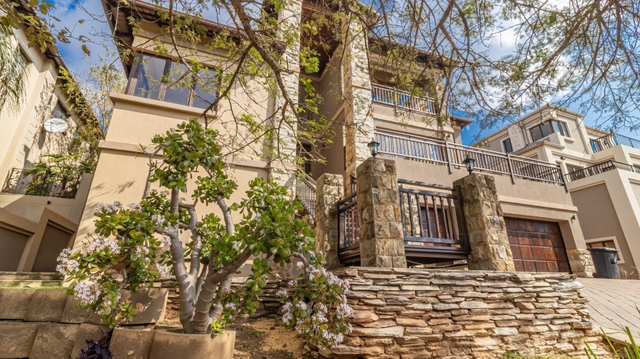 4 Bedroom Property for Sale in Aspen Hills Gauteng