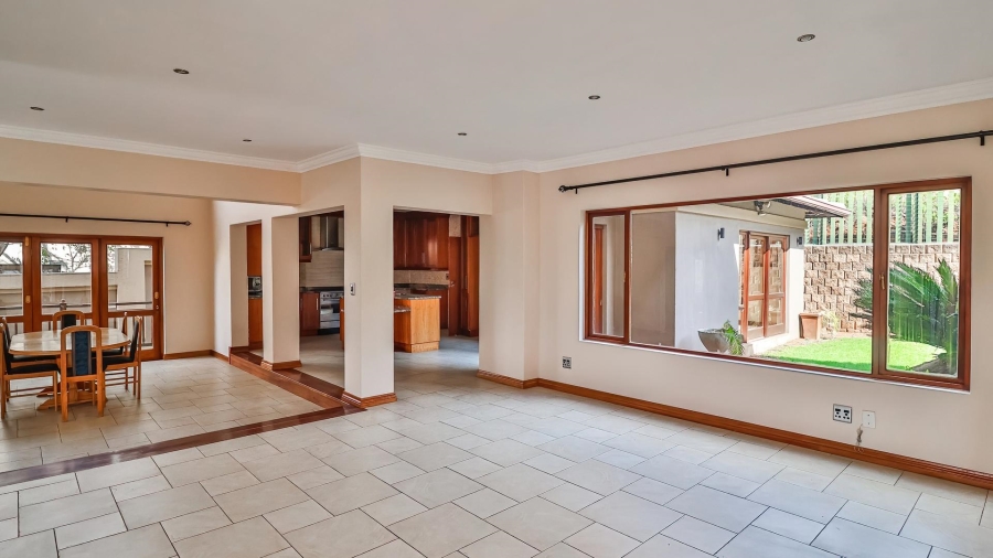 4 Bedroom Property for Sale in Aspen Hills Gauteng