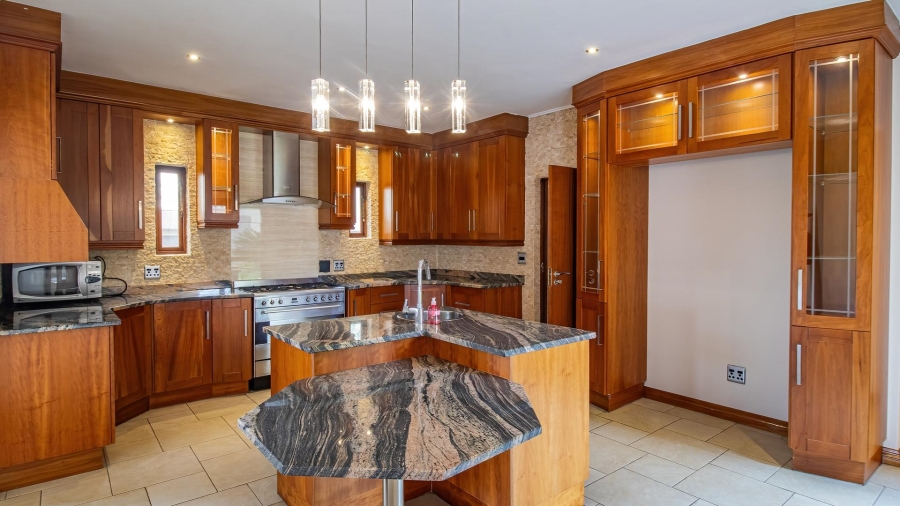 4 Bedroom Property for Sale in Aspen Hills Gauteng