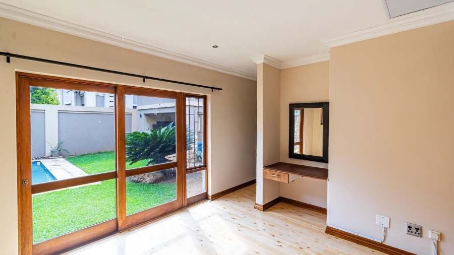 4 Bedroom Property for Sale in Aspen Hills Gauteng
