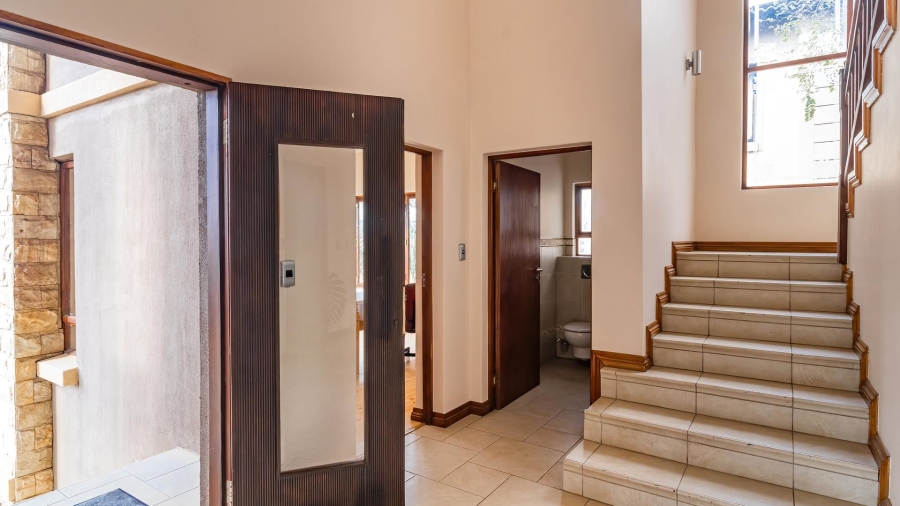4 Bedroom Property for Sale in Aspen Hills Gauteng