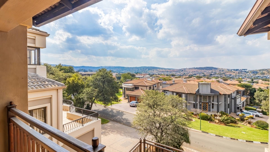 4 Bedroom Property for Sale in Aspen Hills Gauteng