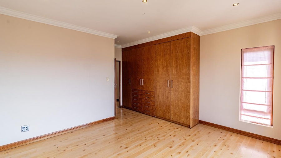 4 Bedroom Property for Sale in Aspen Hills Gauteng