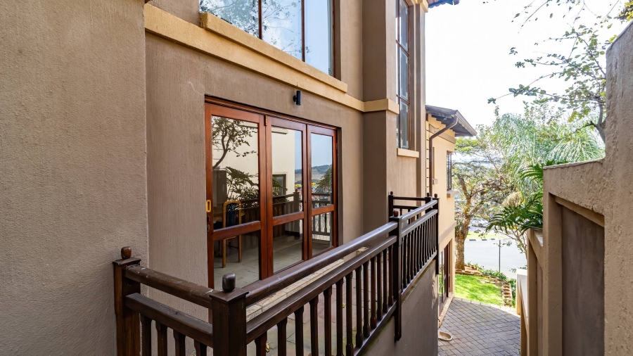 4 Bedroom Property for Sale in Aspen Hills Gauteng
