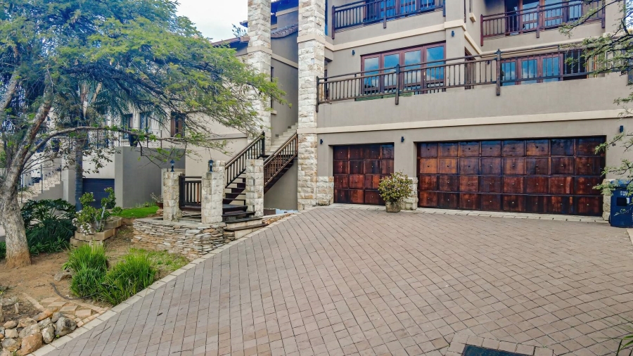 4 Bedroom Property for Sale in Aspen Hills Gauteng
