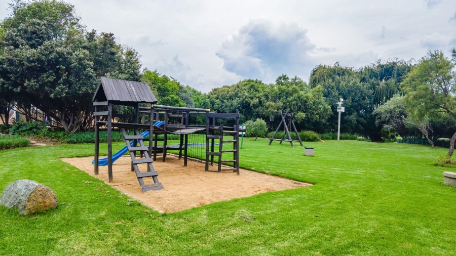 4 Bedroom Property for Sale in Aspen Hills Gauteng