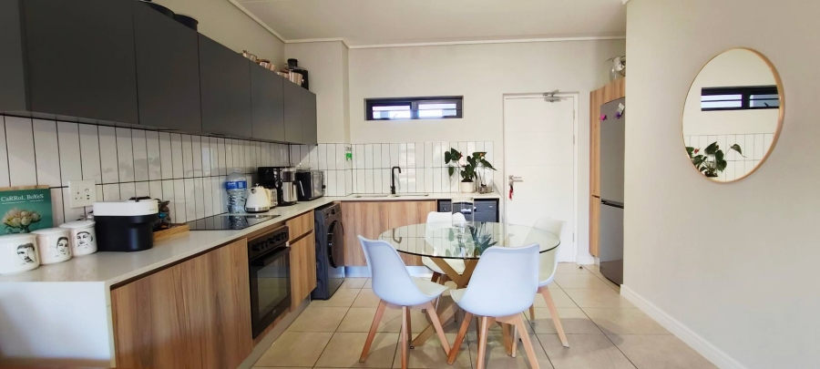1 Bedroom Property for Sale in Aspen Hills Gauteng