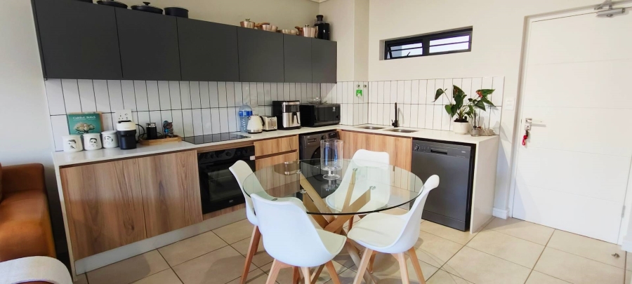 1 Bedroom Property for Sale in Aspen Hills Gauteng