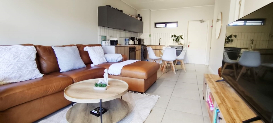 1 Bedroom Property for Sale in Aspen Hills Gauteng