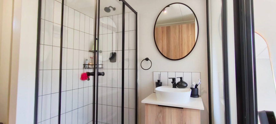 1 Bedroom Property for Sale in Aspen Hills Gauteng