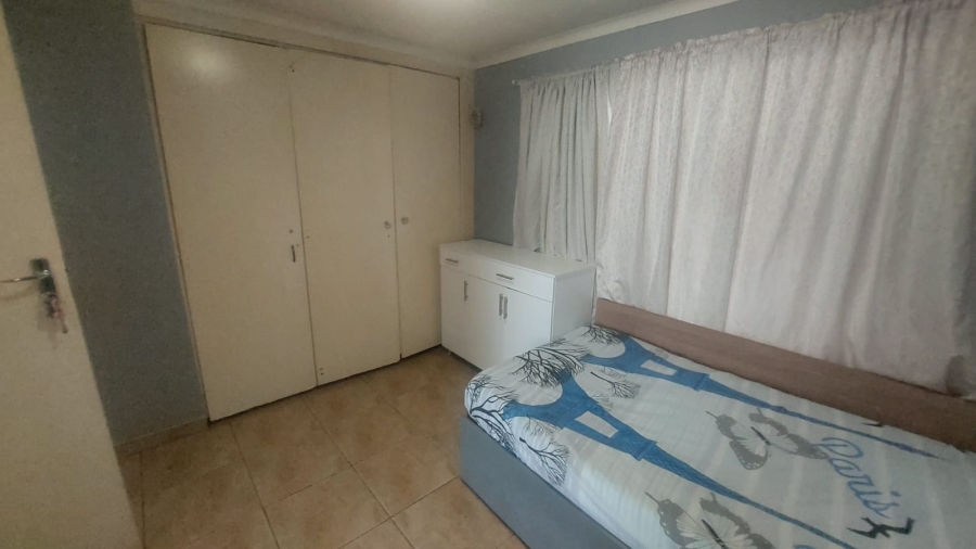 2 Bedroom Property for Sale in Tulisa Park Gauteng