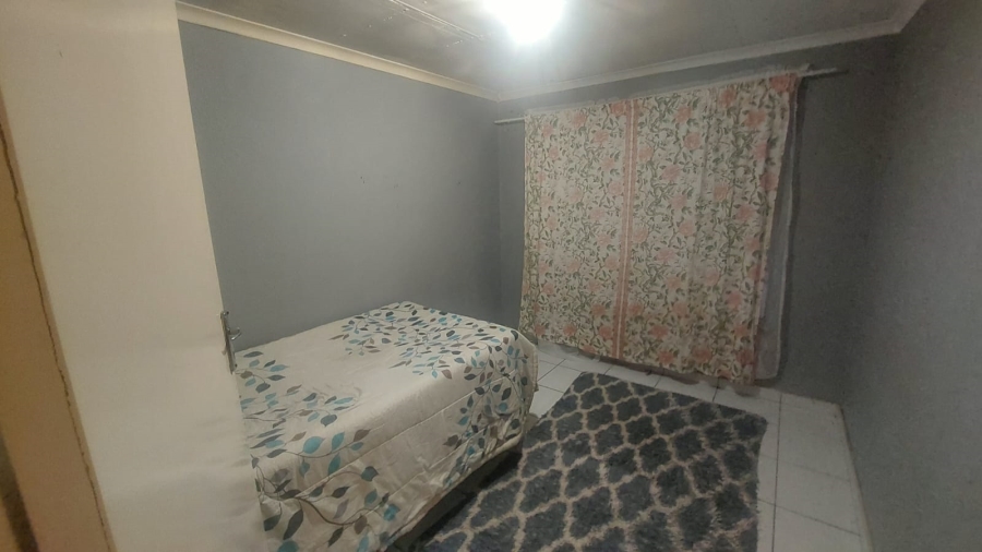 2 Bedroom Property for Sale in Tulisa Park Gauteng