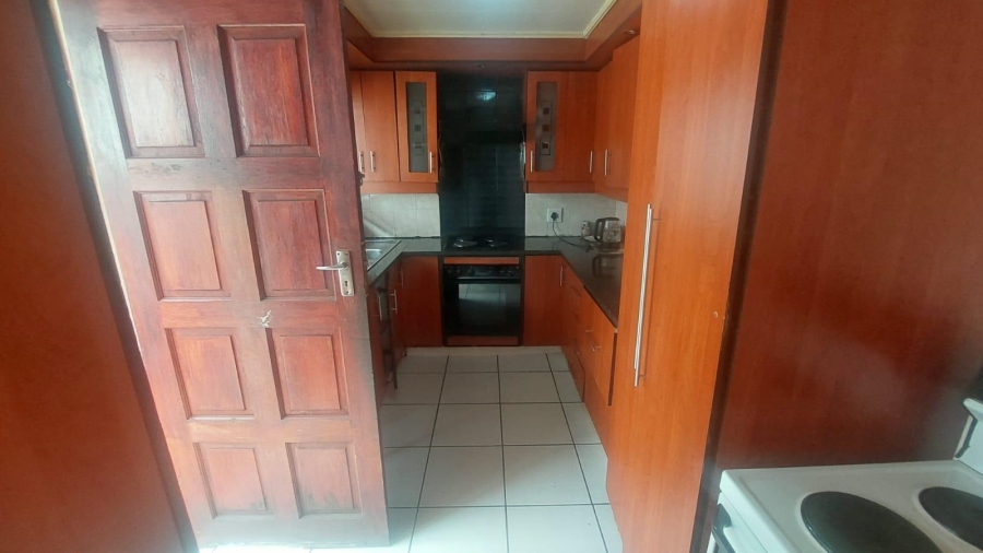2 Bedroom Property for Sale in Tulisa Park Gauteng