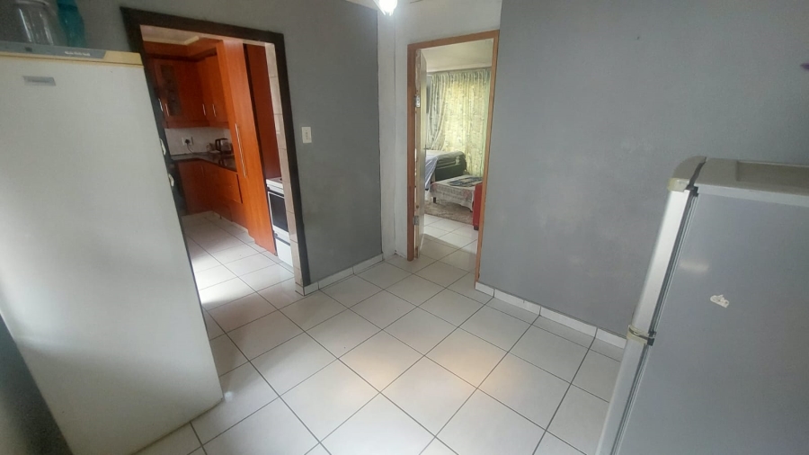 2 Bedroom Property for Sale in Tulisa Park Gauteng