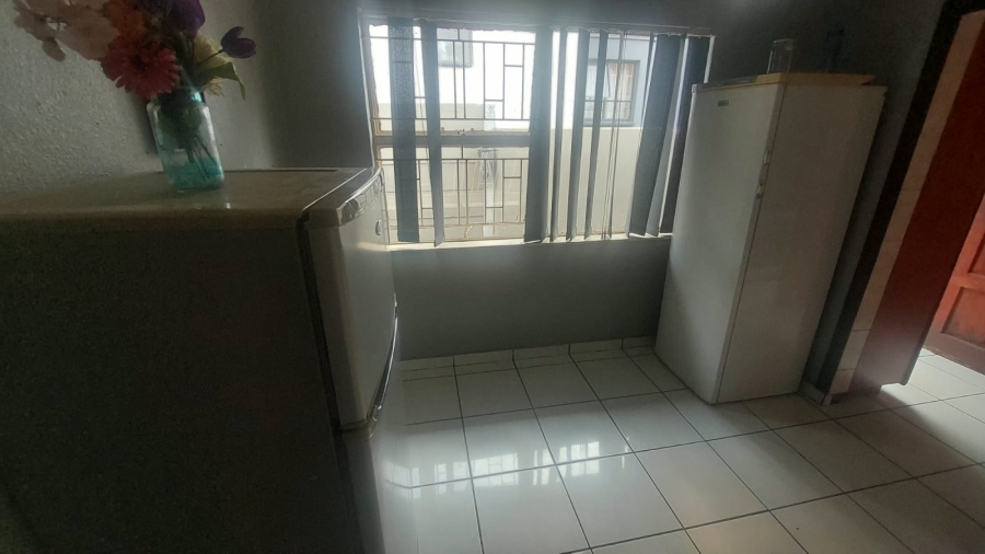 2 Bedroom Property for Sale in Tulisa Park Gauteng