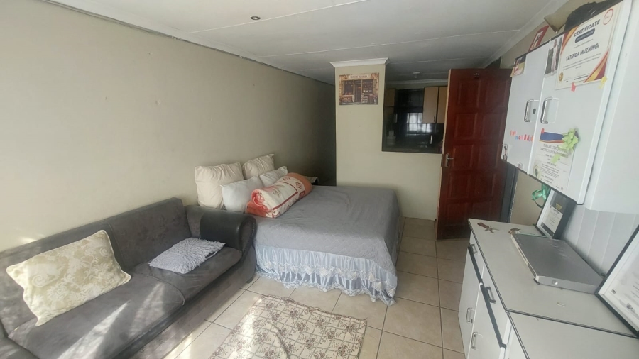 2 Bedroom Property for Sale in Tulisa Park Gauteng