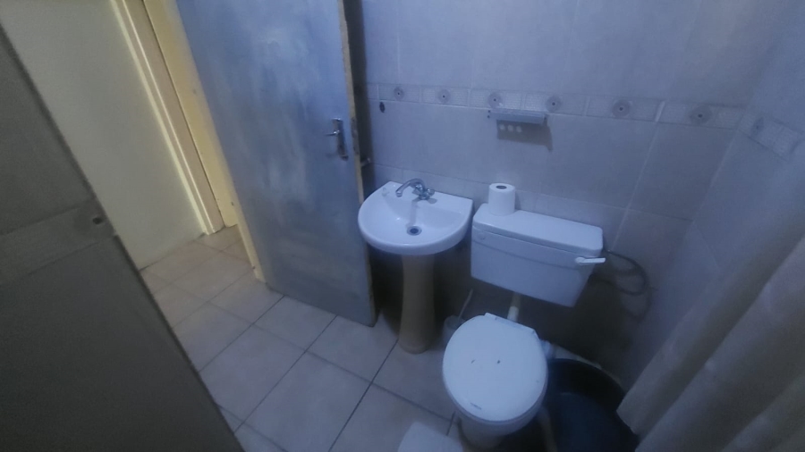 2 Bedroom Property for Sale in Tulisa Park Gauteng