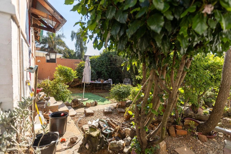 2 Bedroom Property for Sale in Orange Grove Gauteng