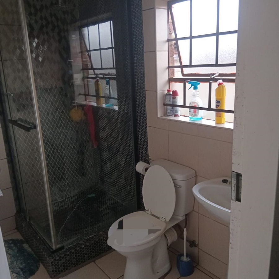 3 Bedroom Property for Sale in Clayville Gauteng