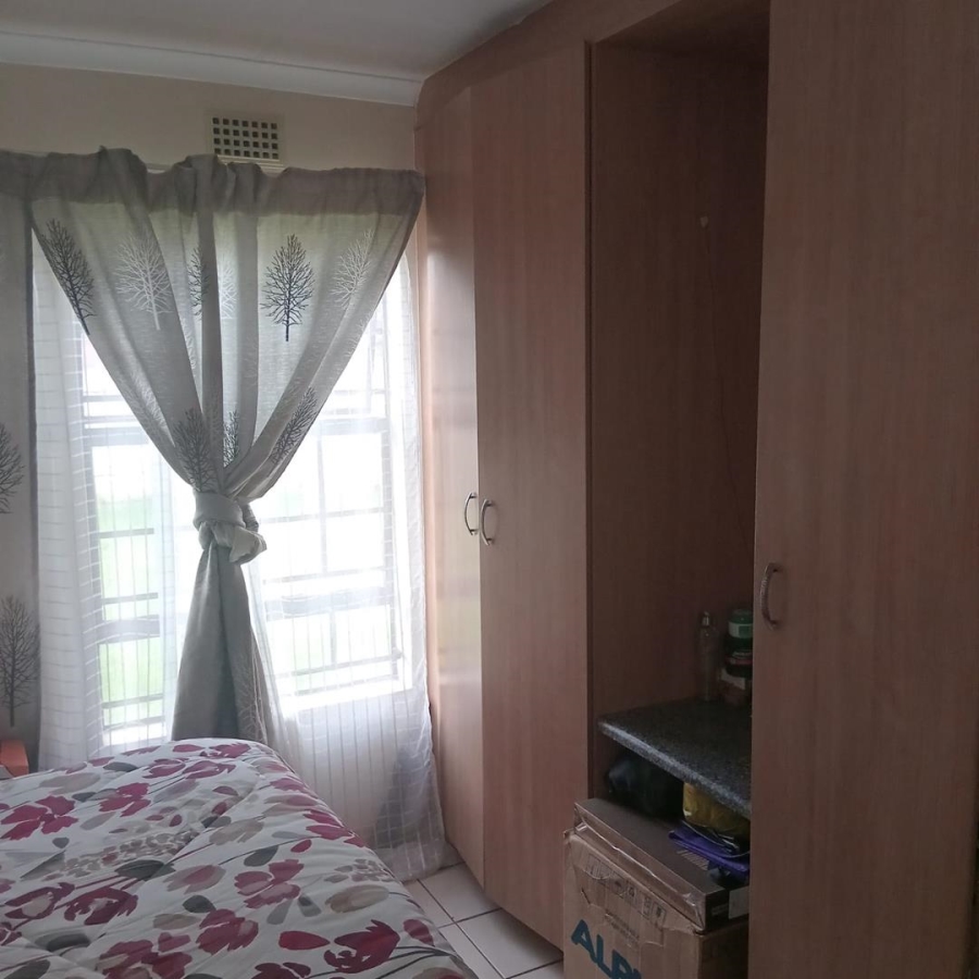 3 Bedroom Property for Sale in Clayville Gauteng