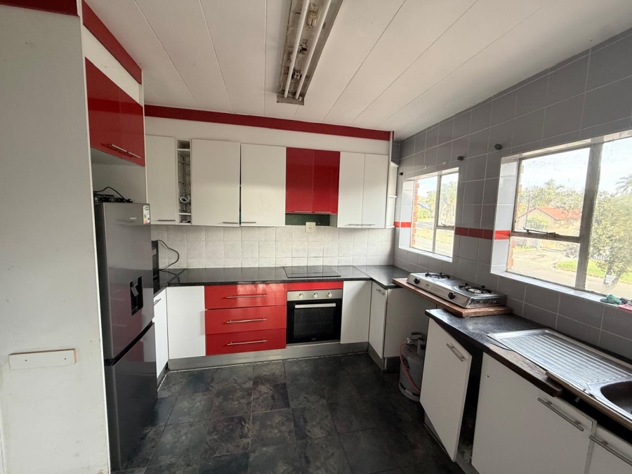 2 Bedroom Property for Sale in Birchleigh Gauteng