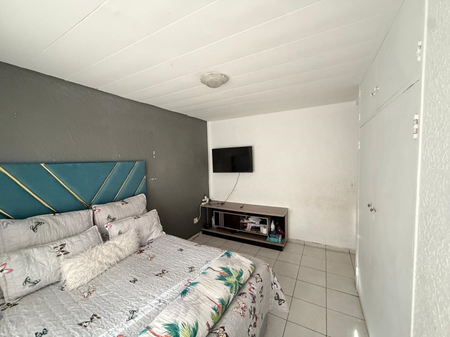 2 Bedroom Property for Sale in Birchleigh Gauteng