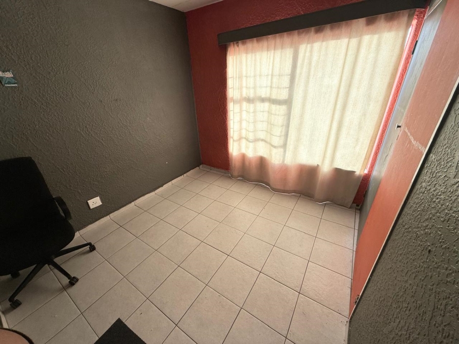 2 Bedroom Property for Sale in Birchleigh Gauteng