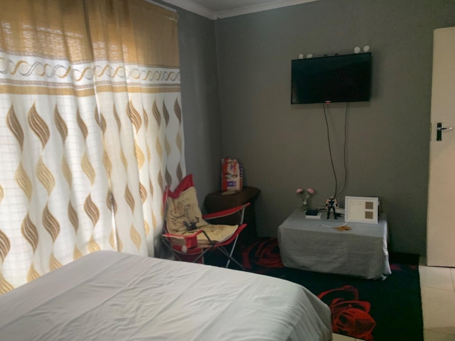 2 Bedroom Property for Sale in Naturena Gauteng