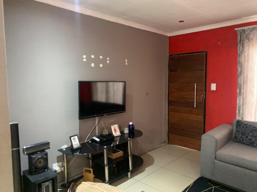 2 Bedroom Property for Sale in Naturena Gauteng