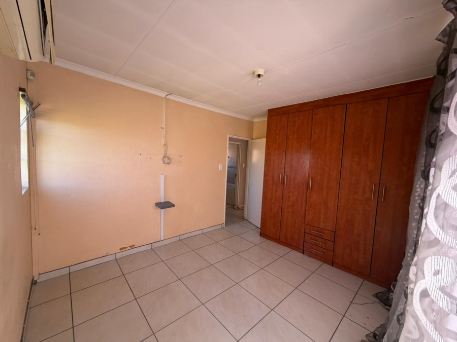 3 Bedroom Property for Sale in Rosslyn Gauteng