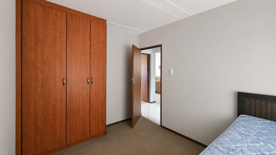 2 Bedroom Property for Sale in Little Falls Gauteng