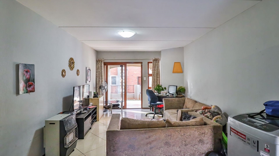 2 Bedroom Property for Sale in Little Falls Gauteng