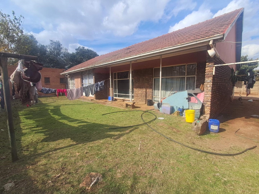3 Bedroom Property for Sale in Clayville Gauteng