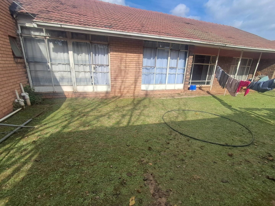 3 Bedroom Property for Sale in Clayville Gauteng