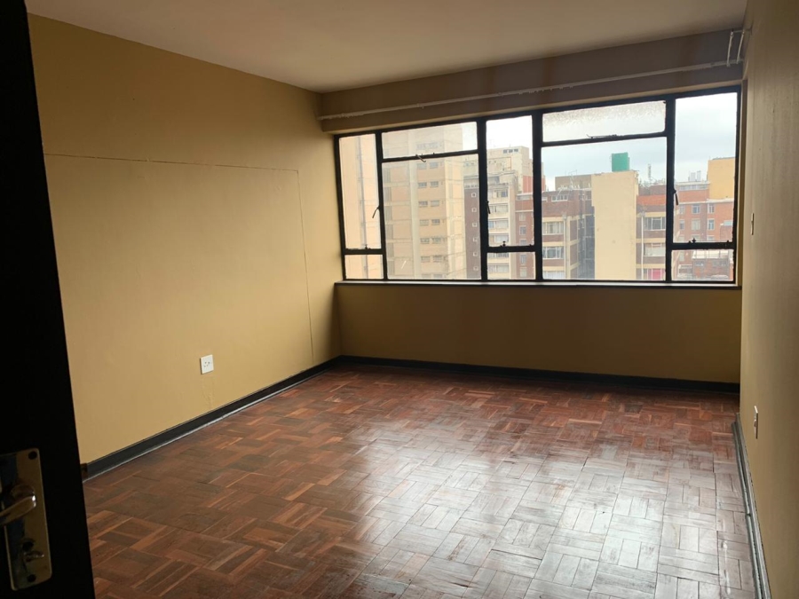 To Let 2 Bedroom Property for Rent in Hillbrow Gauteng
