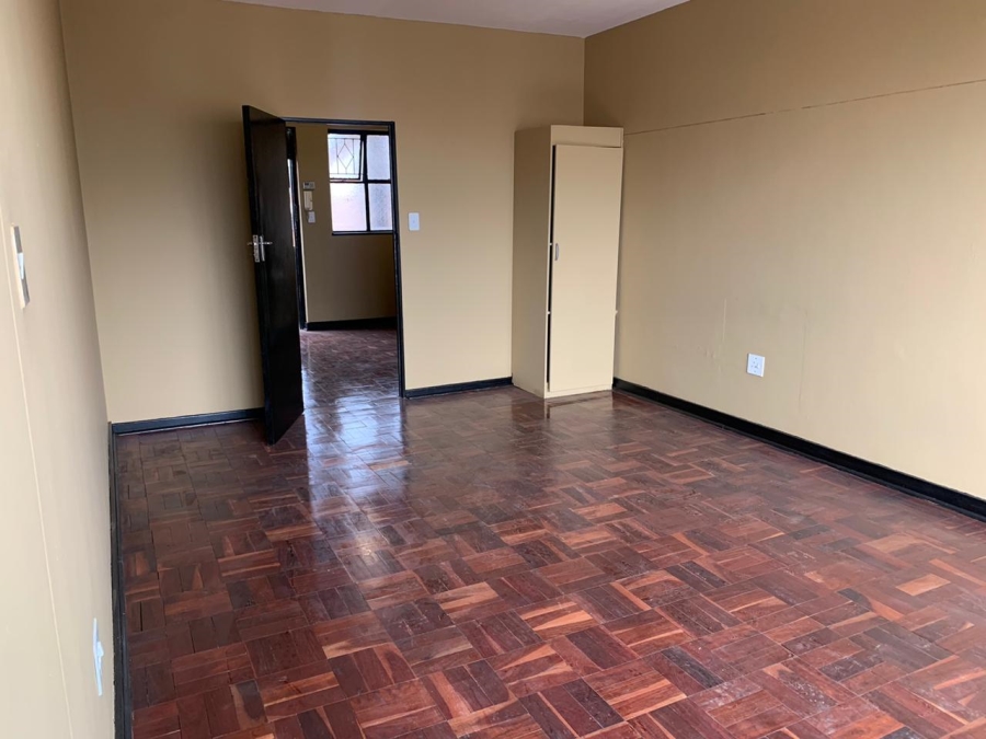 To Let 2 Bedroom Property for Rent in Hillbrow Gauteng