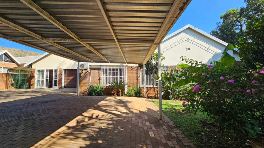 4 Bedroom Property for Sale in Pretoria North Gauteng