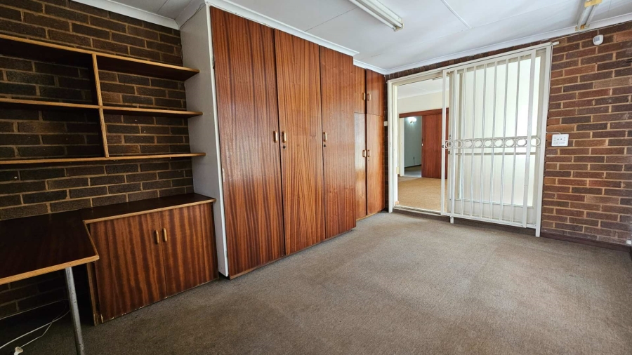 4 Bedroom Property for Sale in Pretoria North Gauteng