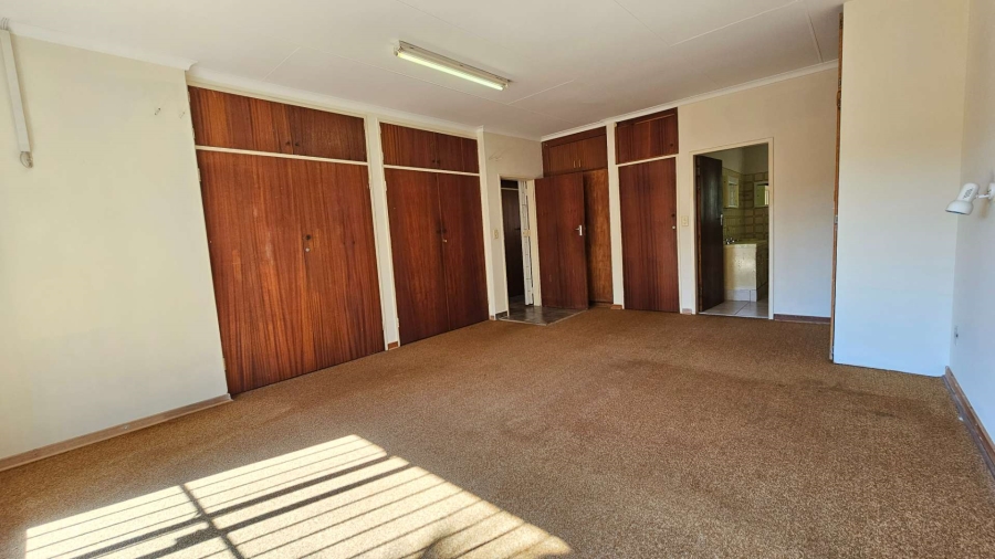 4 Bedroom Property for Sale in Pretoria North Gauteng