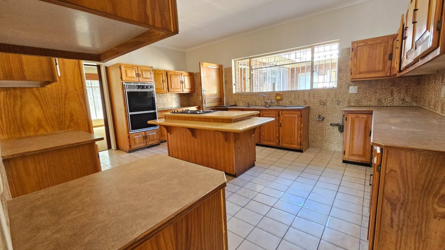 4 Bedroom Property for Sale in Pretoria North Gauteng