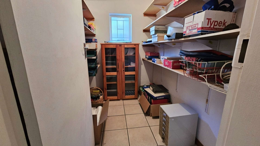 4 Bedroom Property for Sale in Pretoria North Gauteng