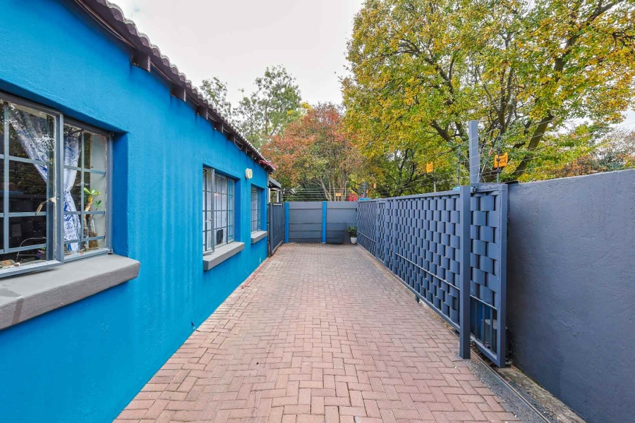 5 Bedroom Property for Sale in Rietfontein Gauteng