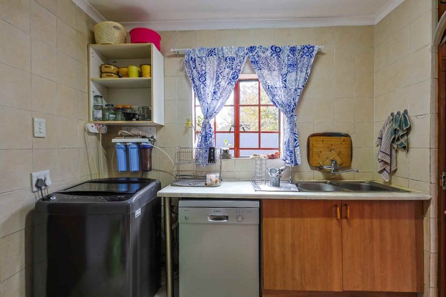 5 Bedroom Property for Sale in Rietfontein Gauteng