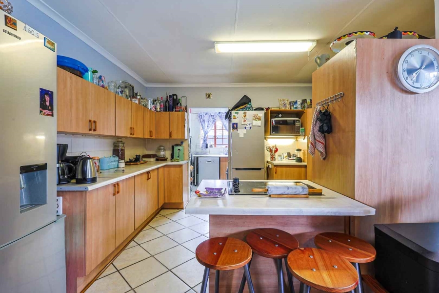 5 Bedroom Property for Sale in Rietfontein Gauteng
