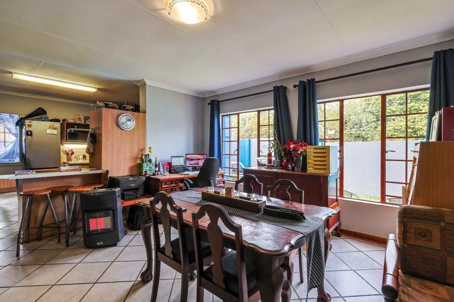 5 Bedroom Property for Sale in Rietfontein Gauteng
