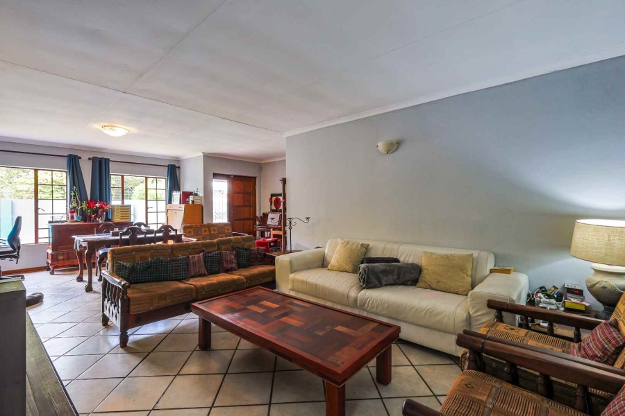 5 Bedroom Property for Sale in Rietfontein Gauteng